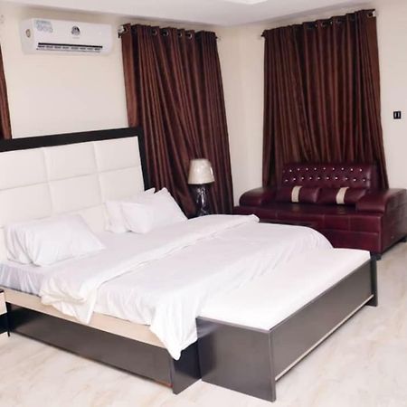 City Nest Hotel Ogombo Exterior foto